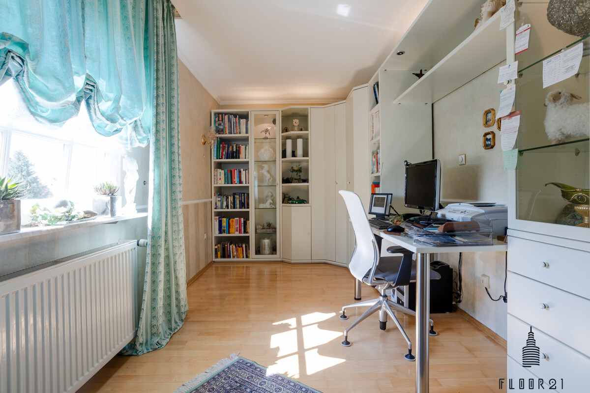 Arbeitszimmer
