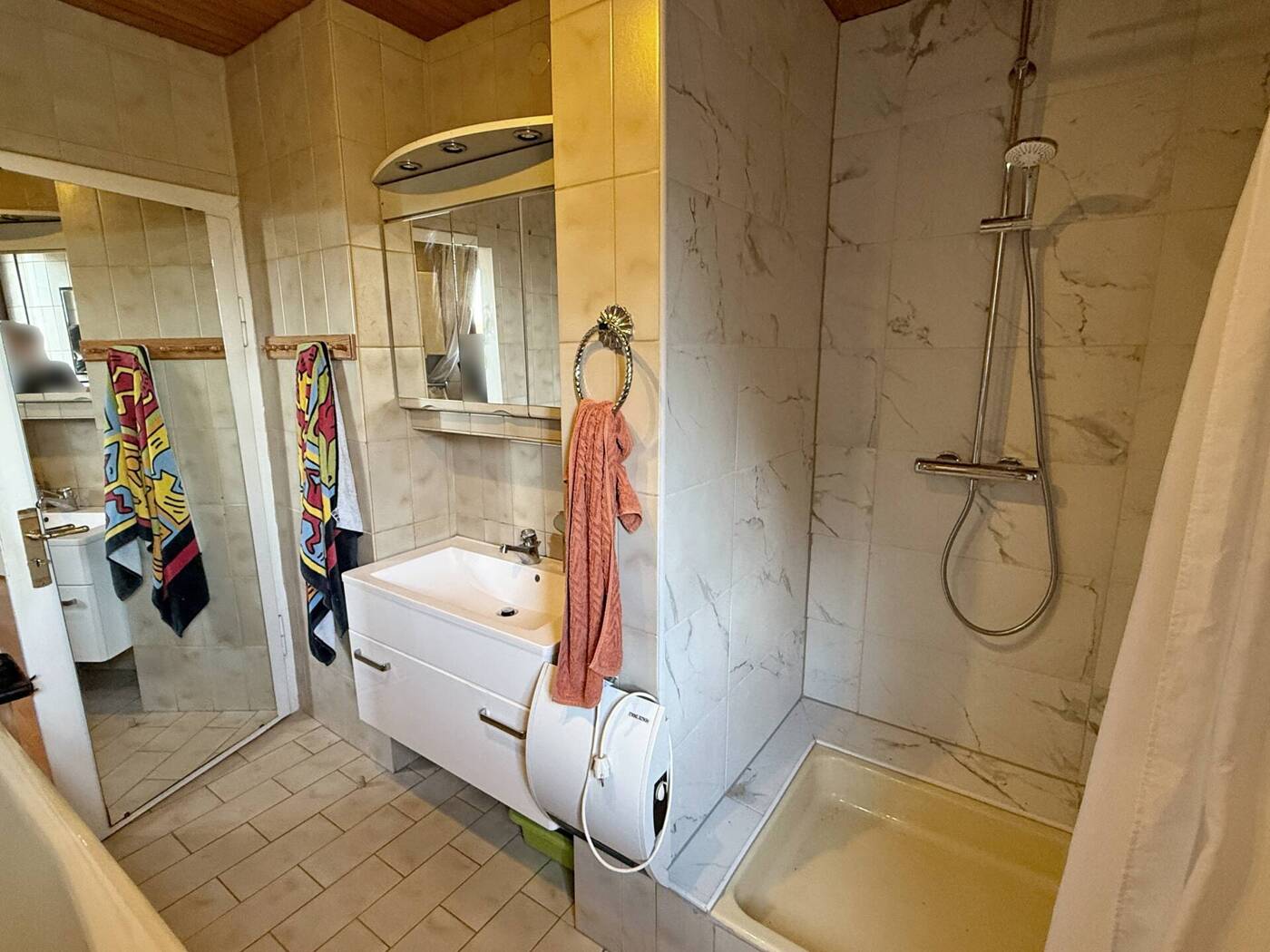 Tageslichtbad (Whg. OG)