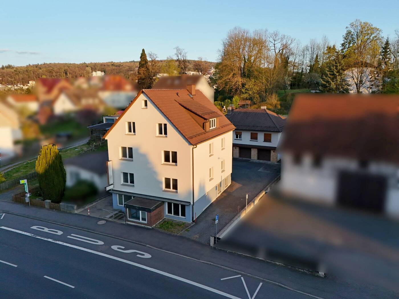 Straßenansicht