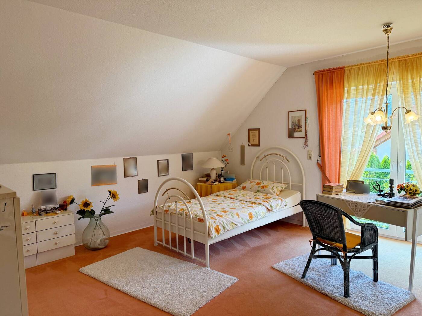 Schlafzimmer (Haus rechts)