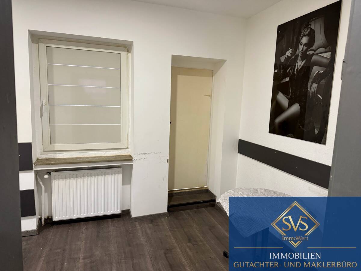 Rückwärtiger Raum Café