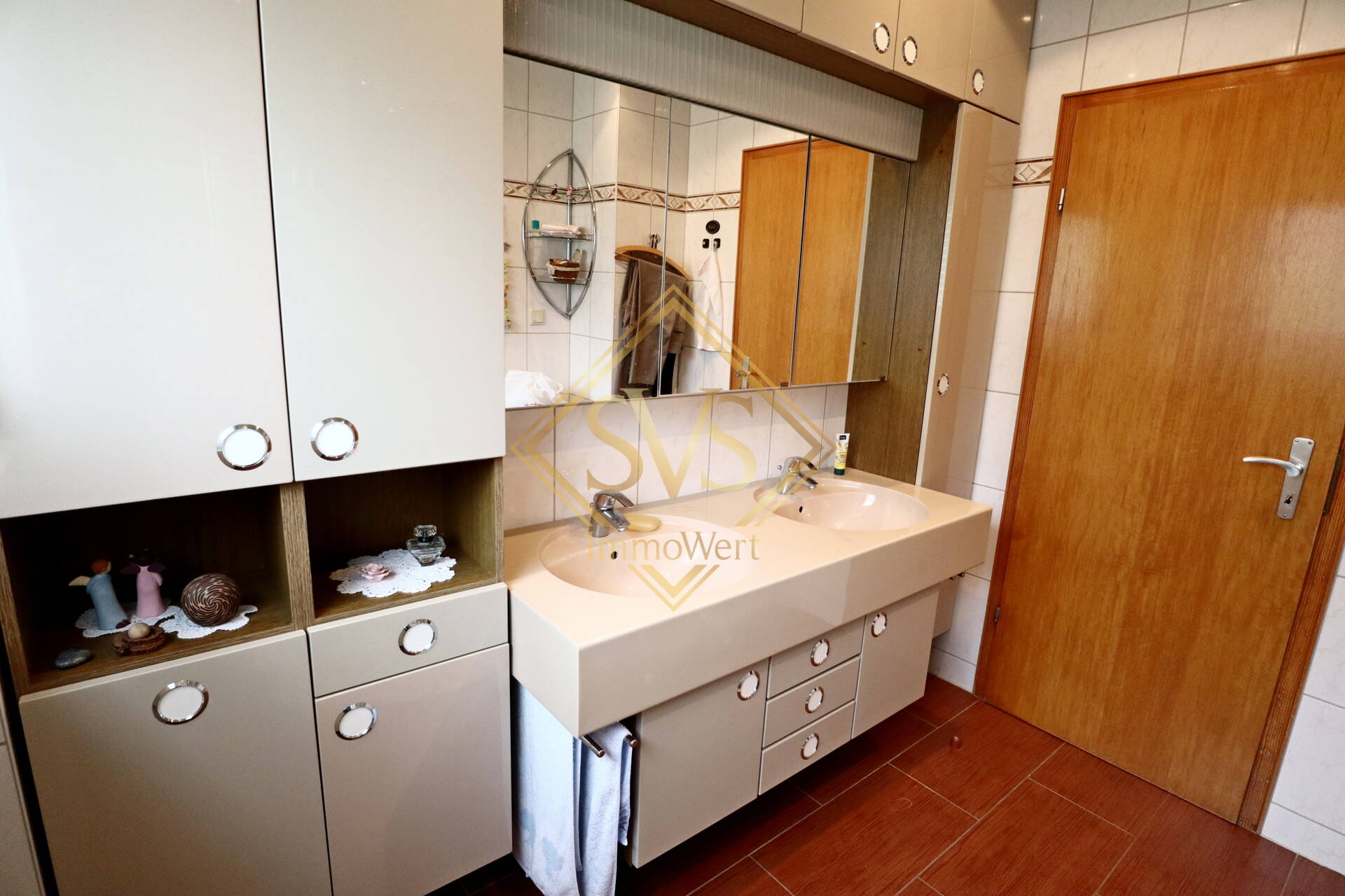 Badezimmer EG