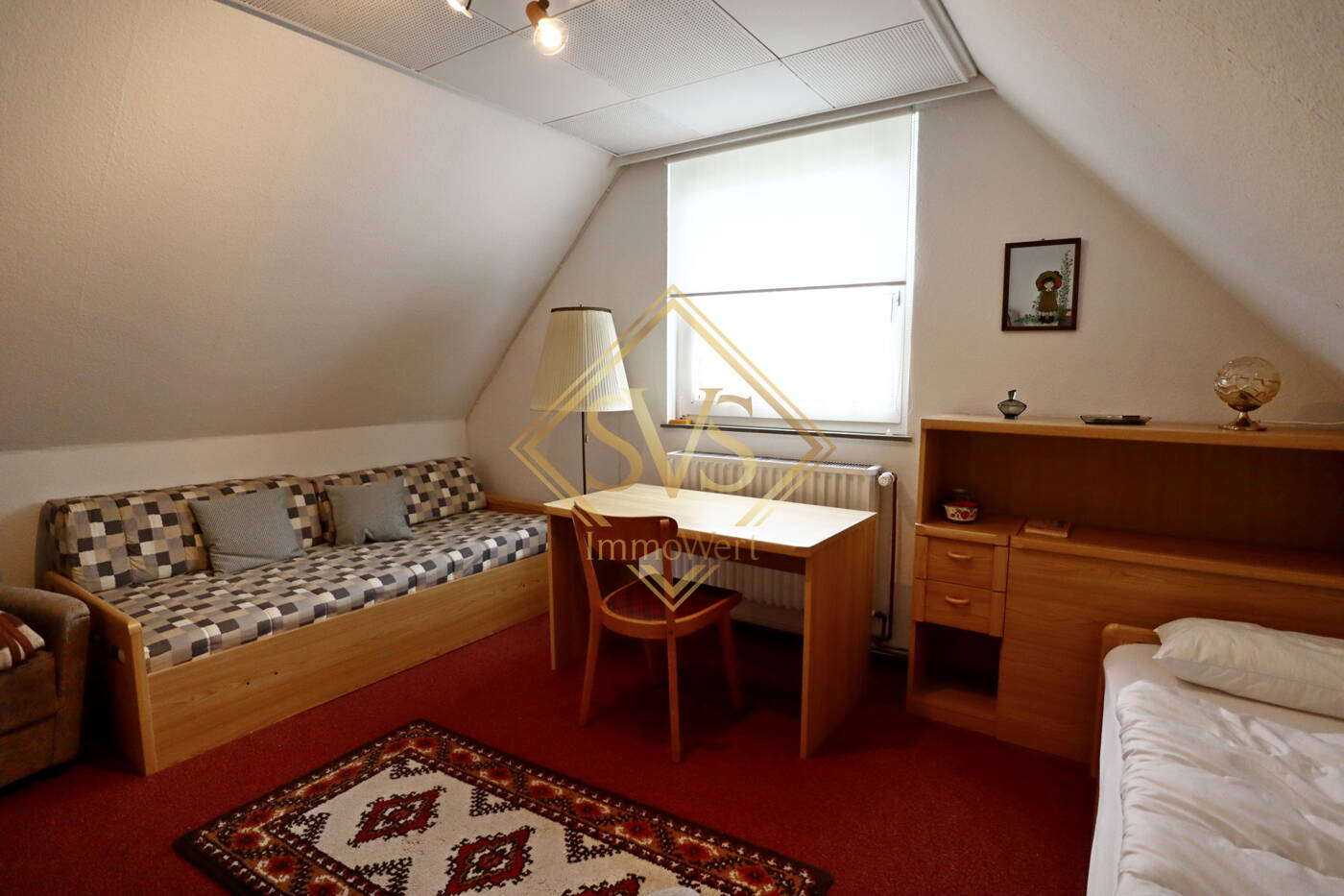 Wohn-/Schlafzimmer DG