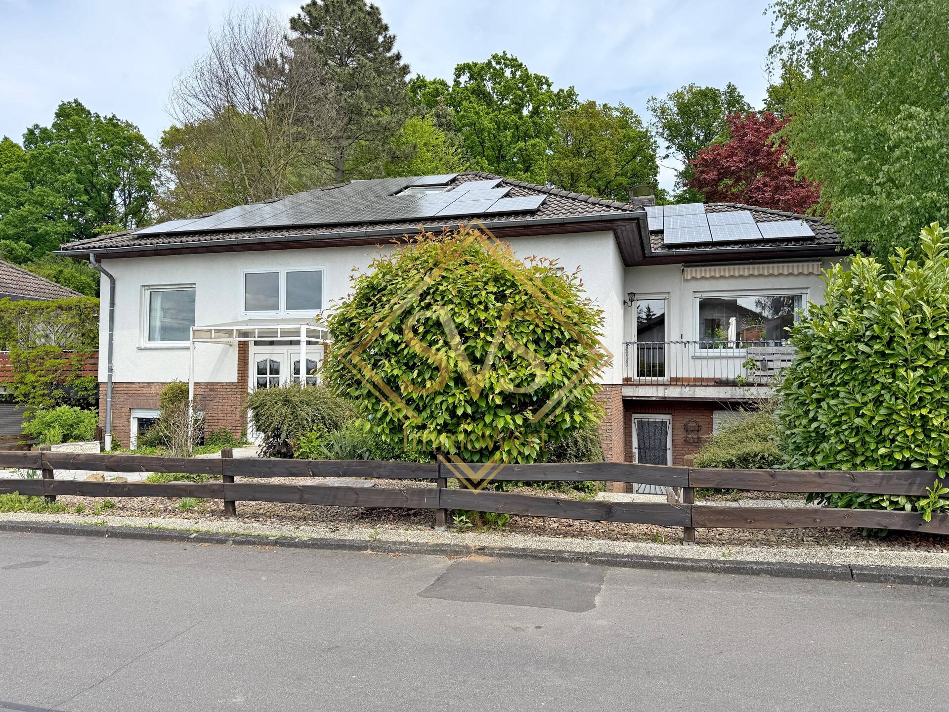 Straßenansicht