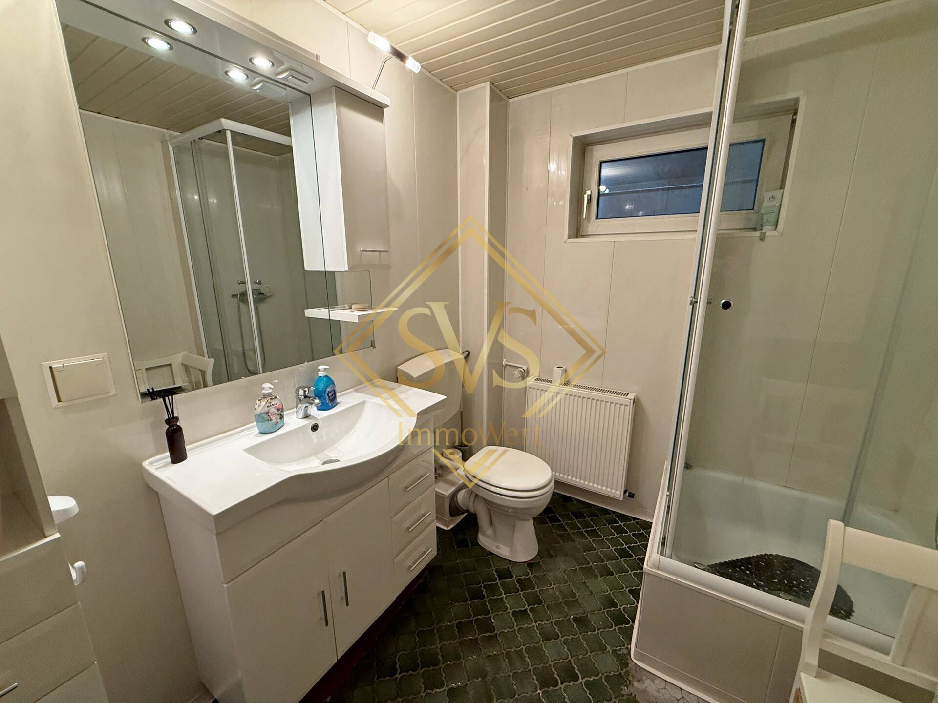 Badezimmer 2