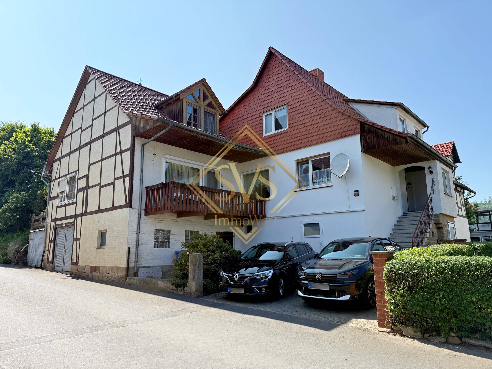 Straßenansicht