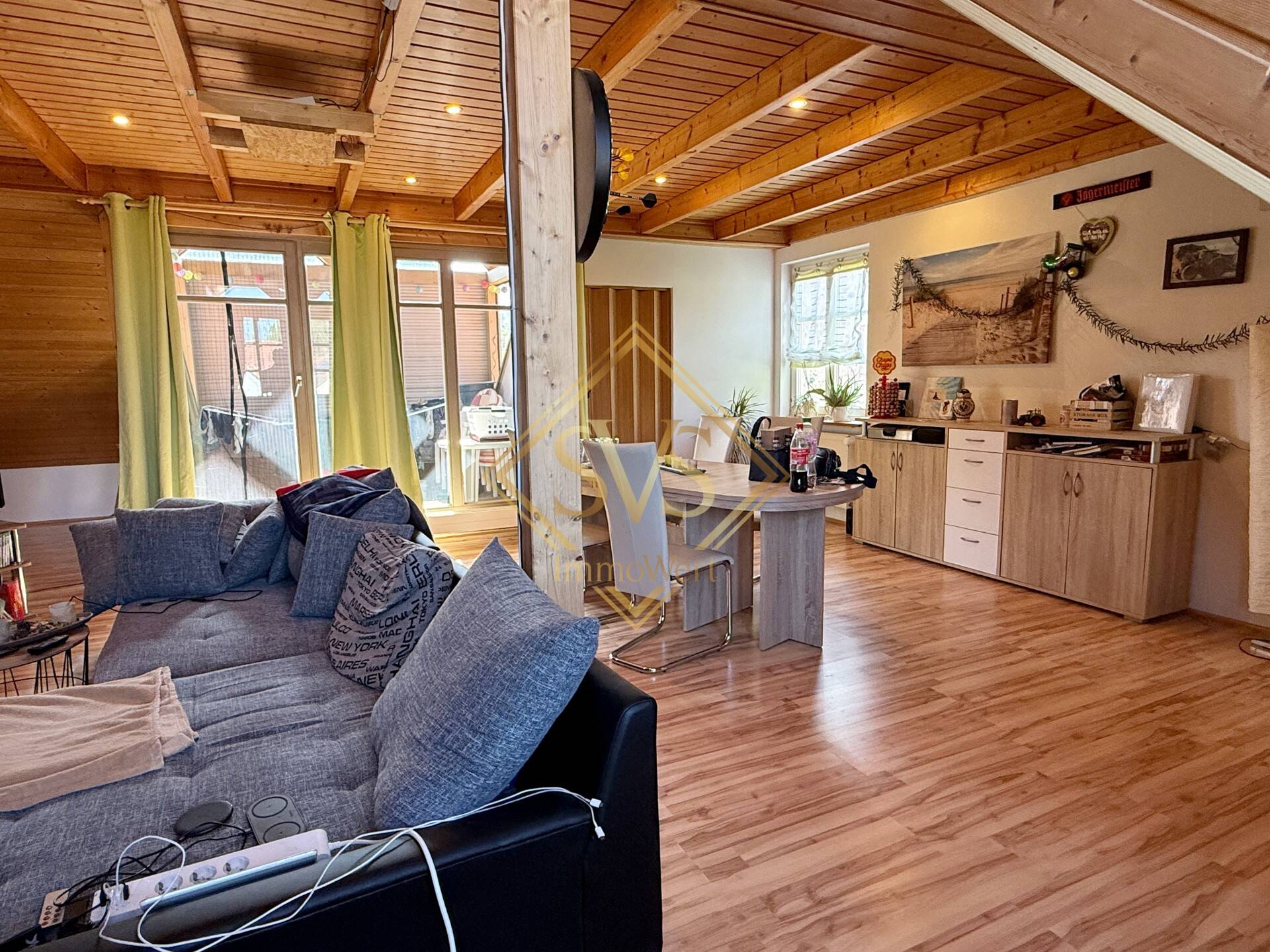 Wohnzimmer DG