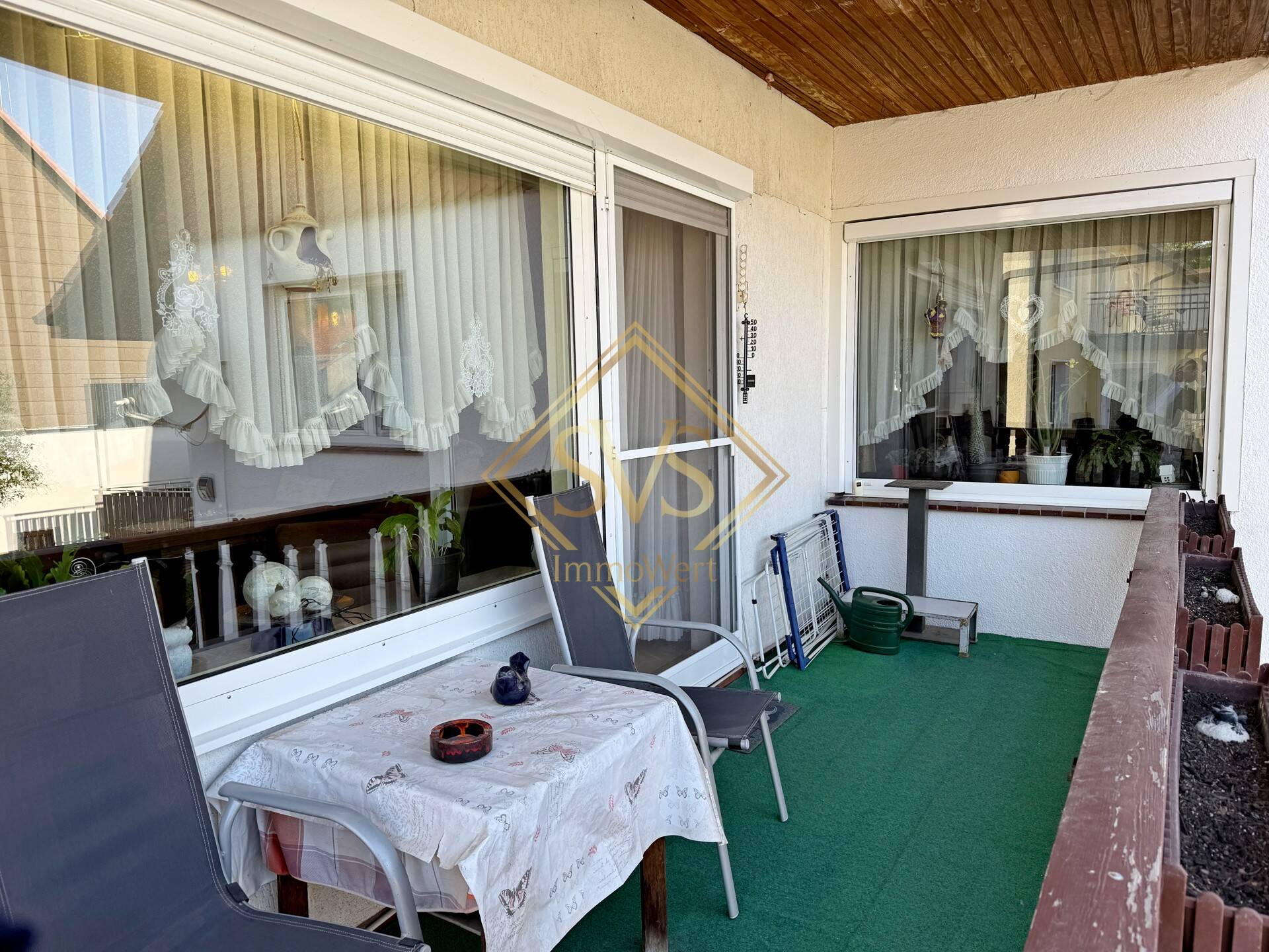 Balkon OG