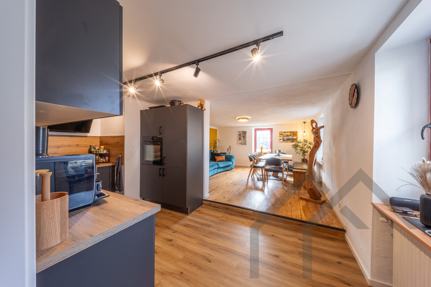 Rechte Haushälfte Wohnen Essen Kochen