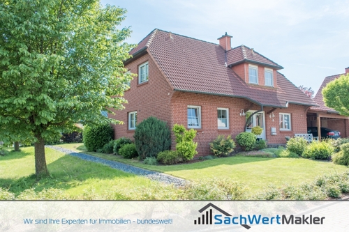 Der Vorgarten und Hauseingang