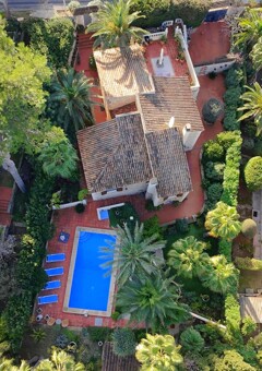 8acb7606-e9e3-4e52-a851-7111133adac9