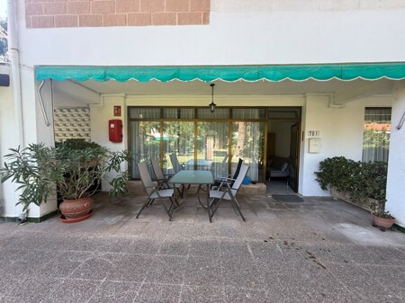 Erdgeschosswohnung in Paguera kaufen – ruhige zentrale Lage, Terrasse und Strand fußläufig erreichbar