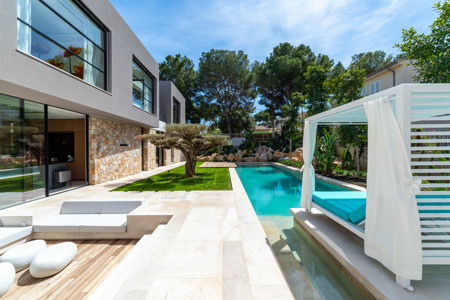 Pool und Garten Santa Ponsa Villa zum Kauf