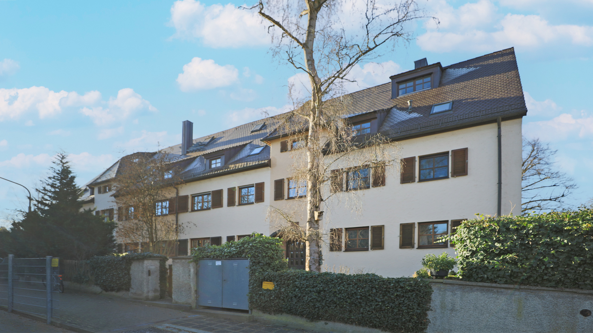 Straßenansicht