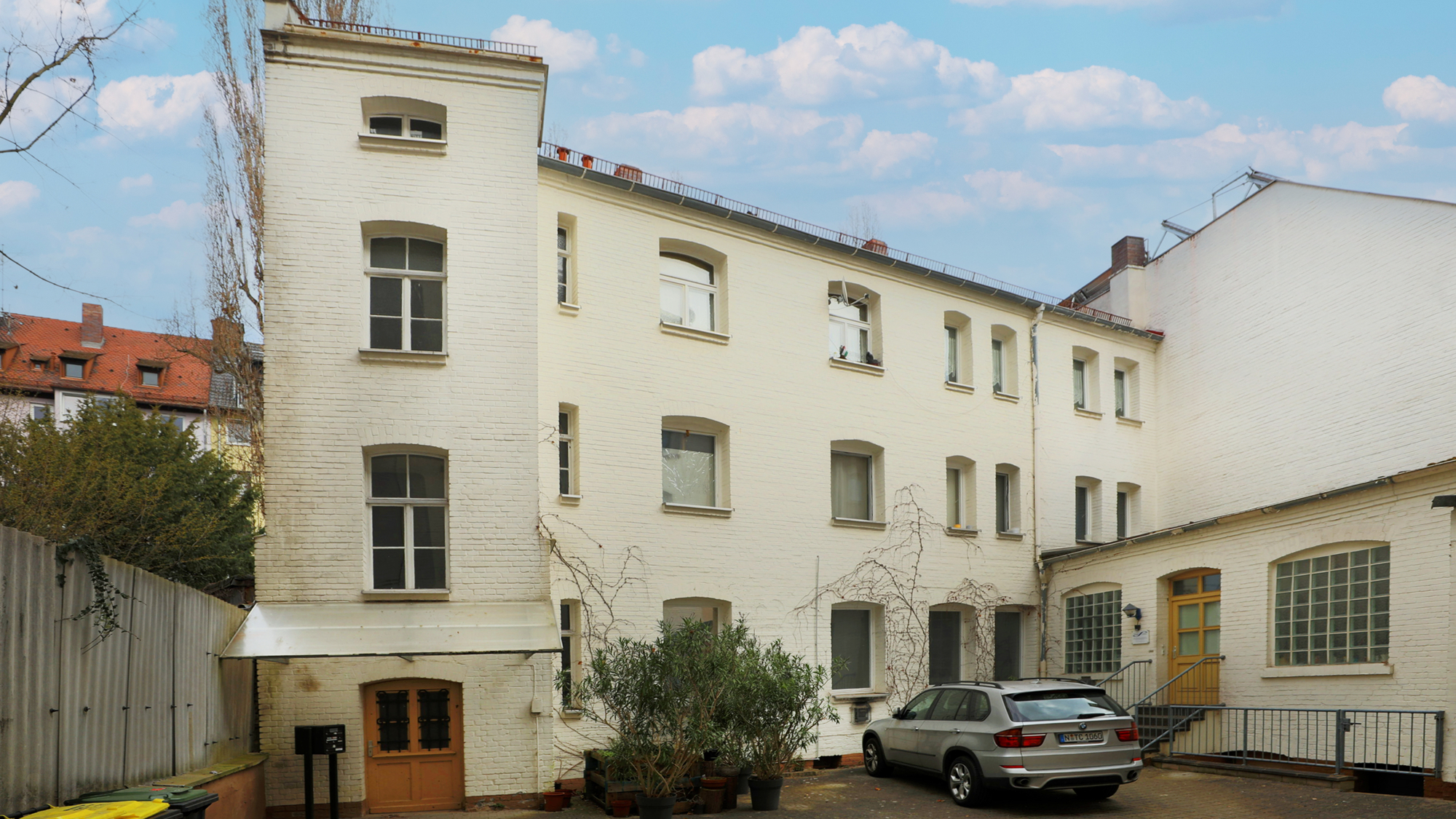 Hinterhaus