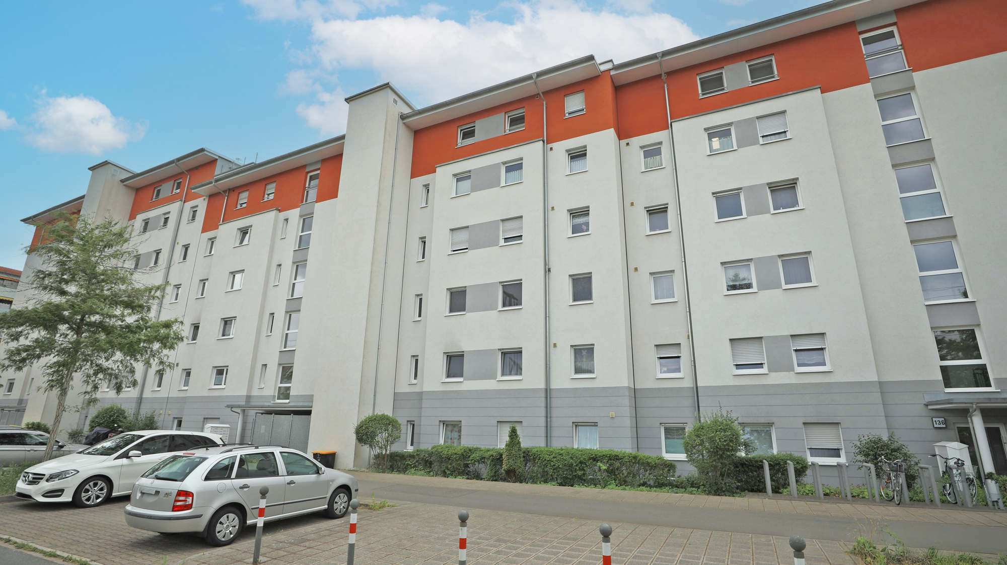 Straßenansicht