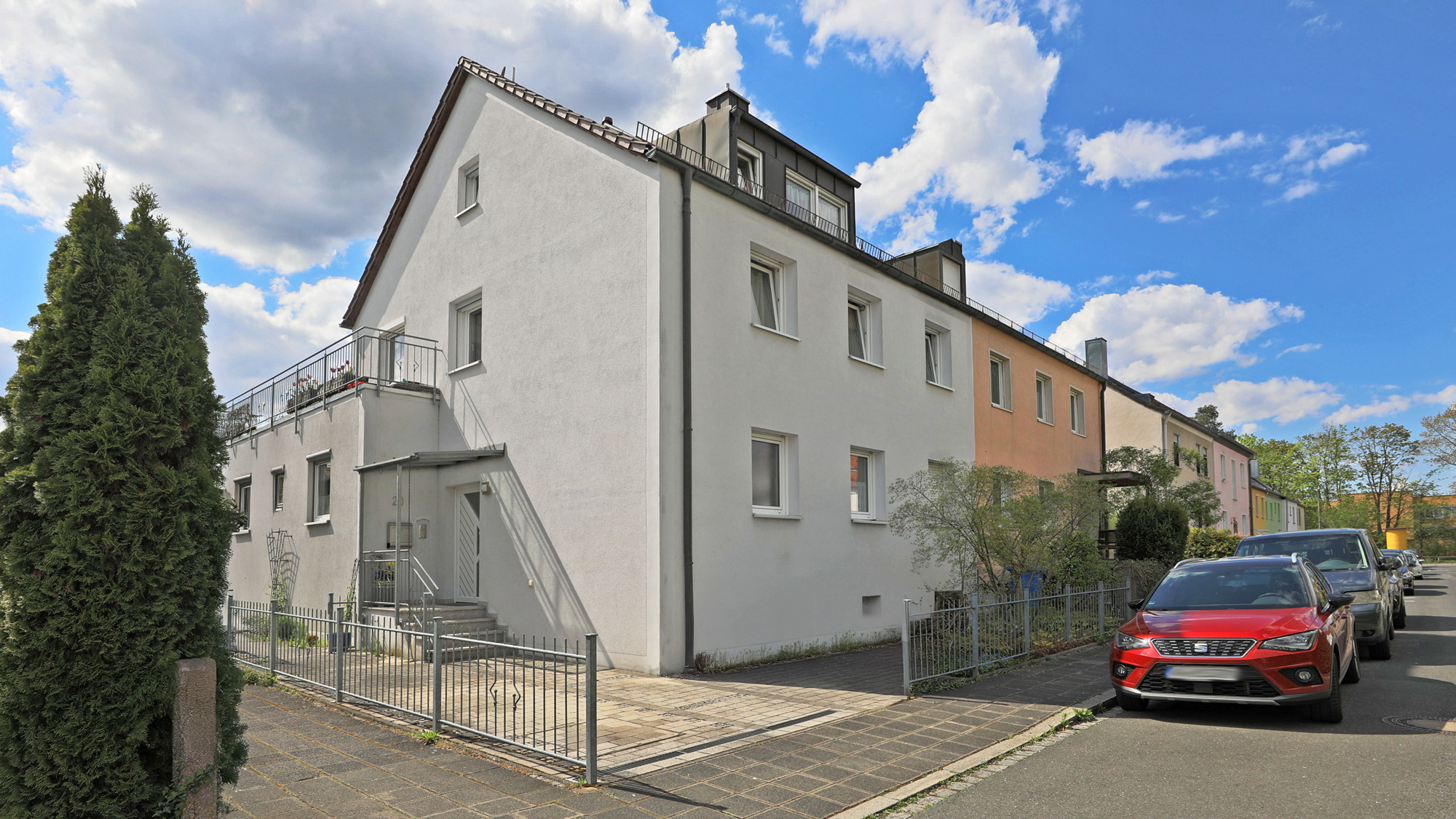 Straßenansicht