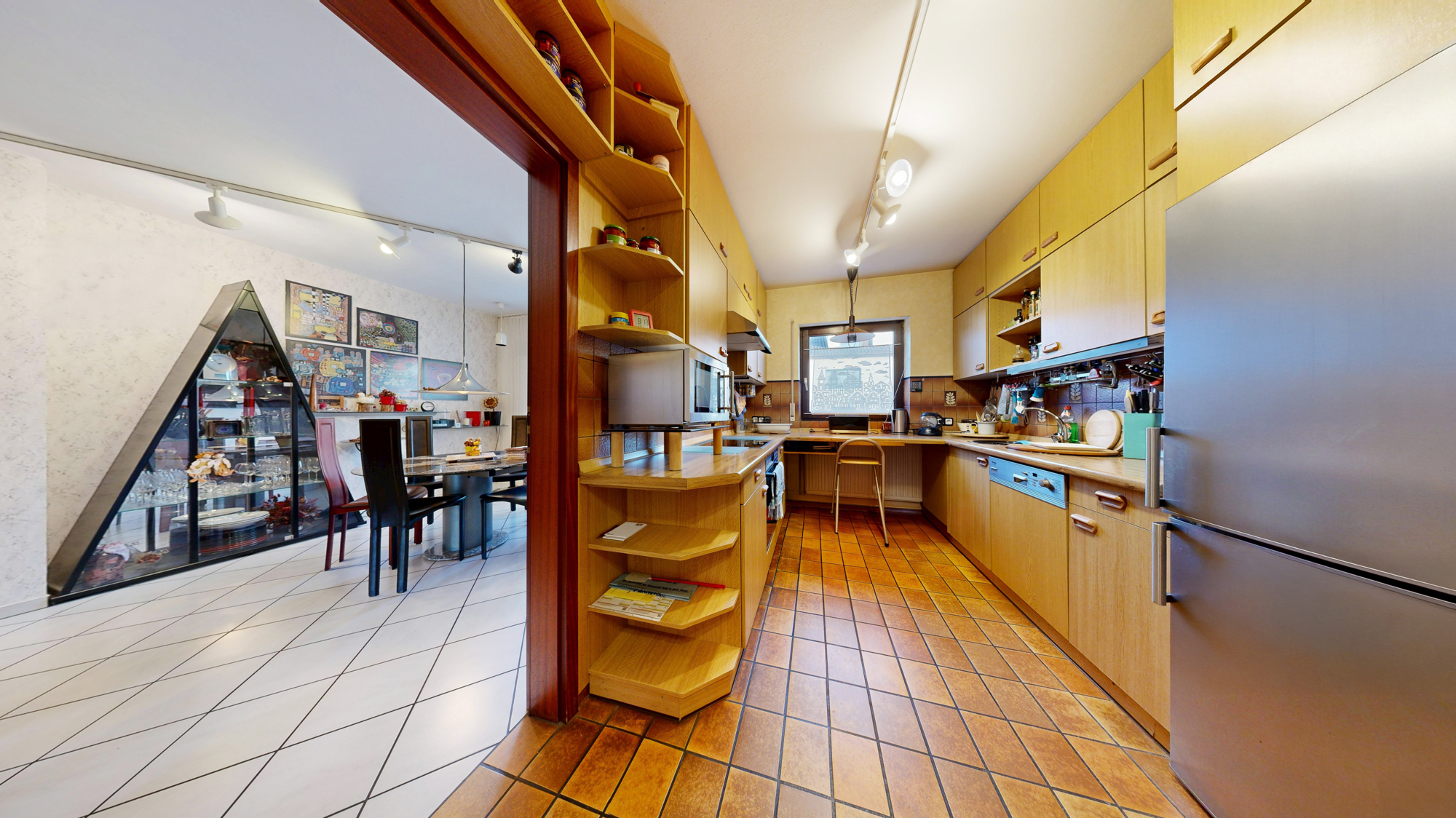 Küche und Essbereich