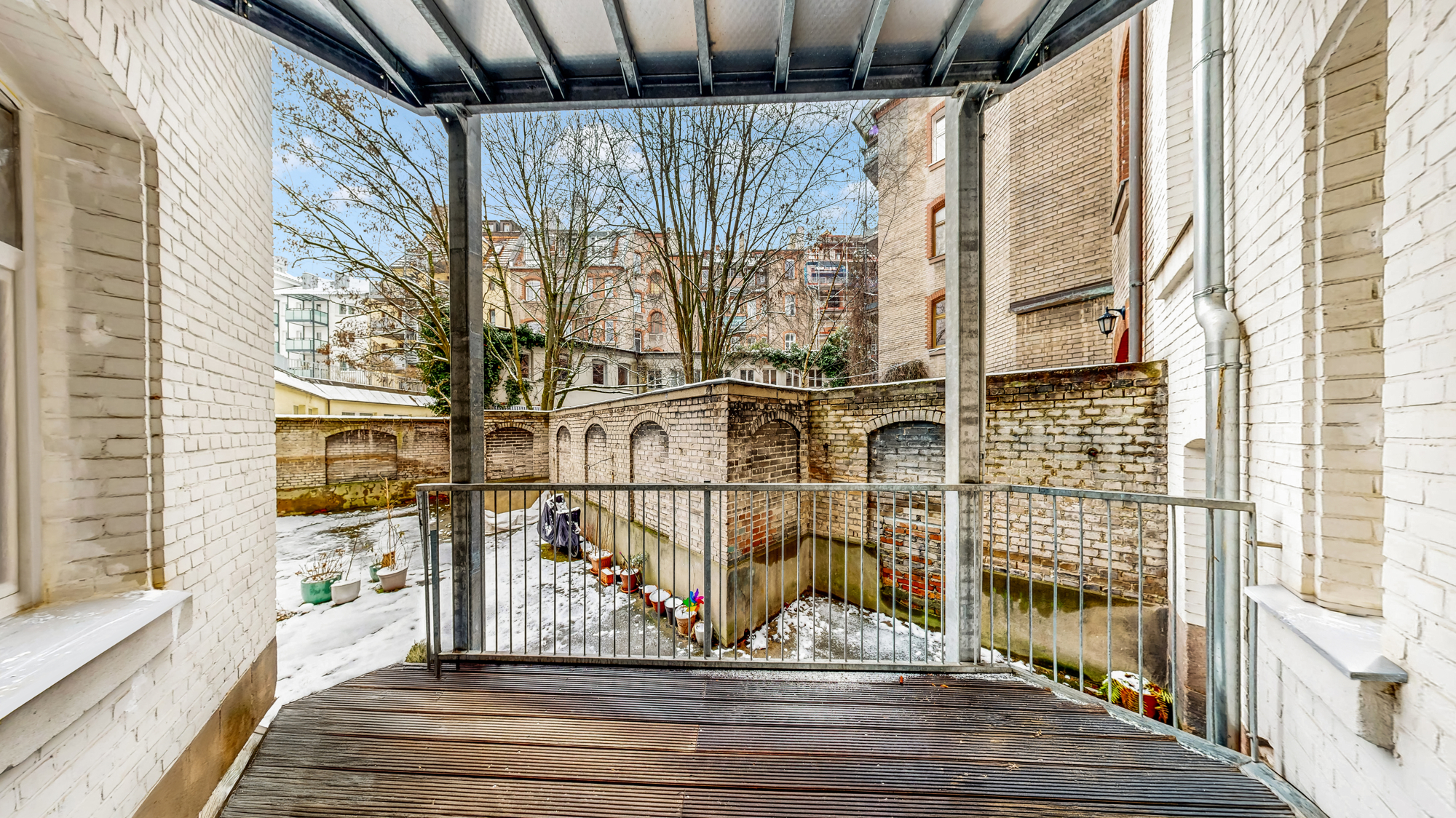 Balkon Blick Innenhof