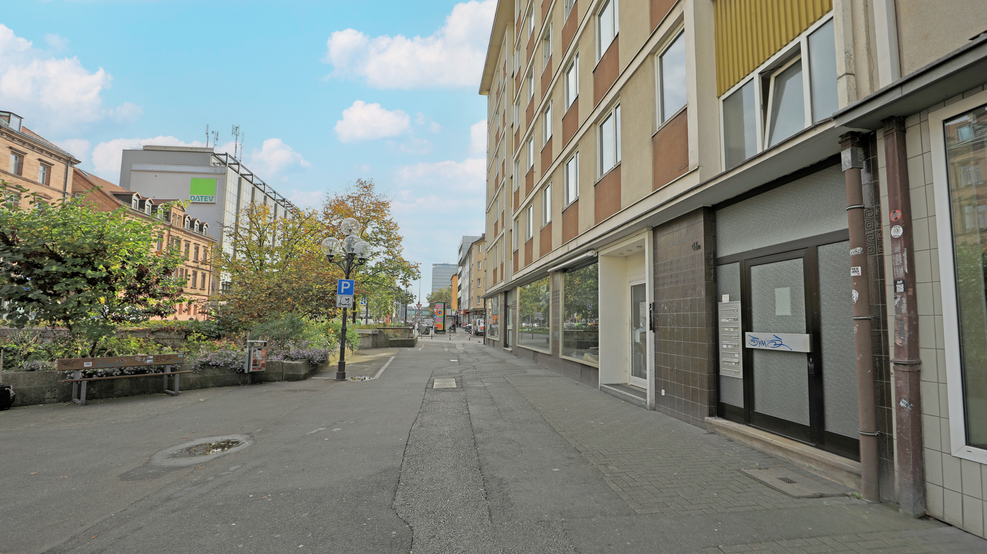 Straßenansicht