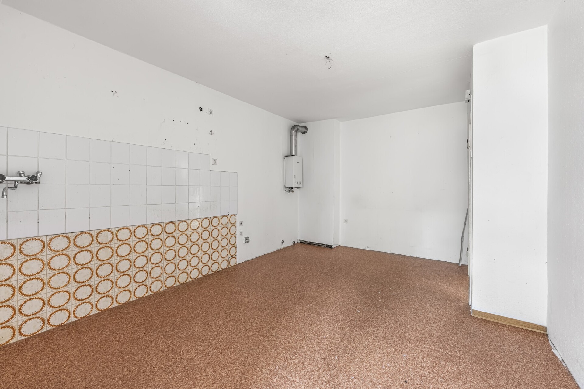 Attraktives Mehrfamilienhaus mit 4 Wohneinheiten, vollständig saniertem Erdgeschoss und Terrasse – Ansicht 16