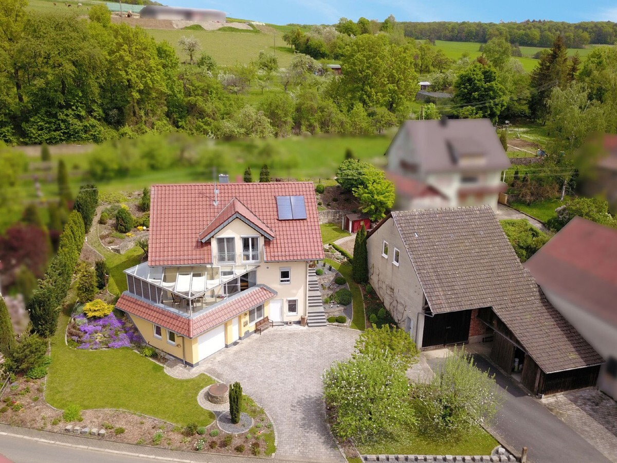 Wunderschönes Einfamilienhaus mit Scheune auf traumhaftem Grundstück in Naturlage von Boxberg