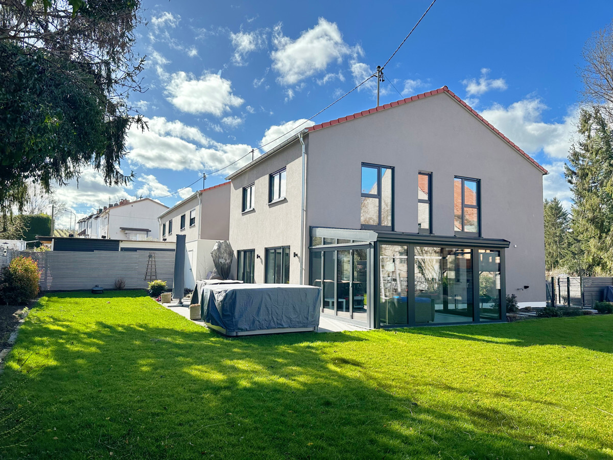 - Ihr Traumhaus (Neubau) auf großem Grundstück in Toplage Landau-Wollmesheim