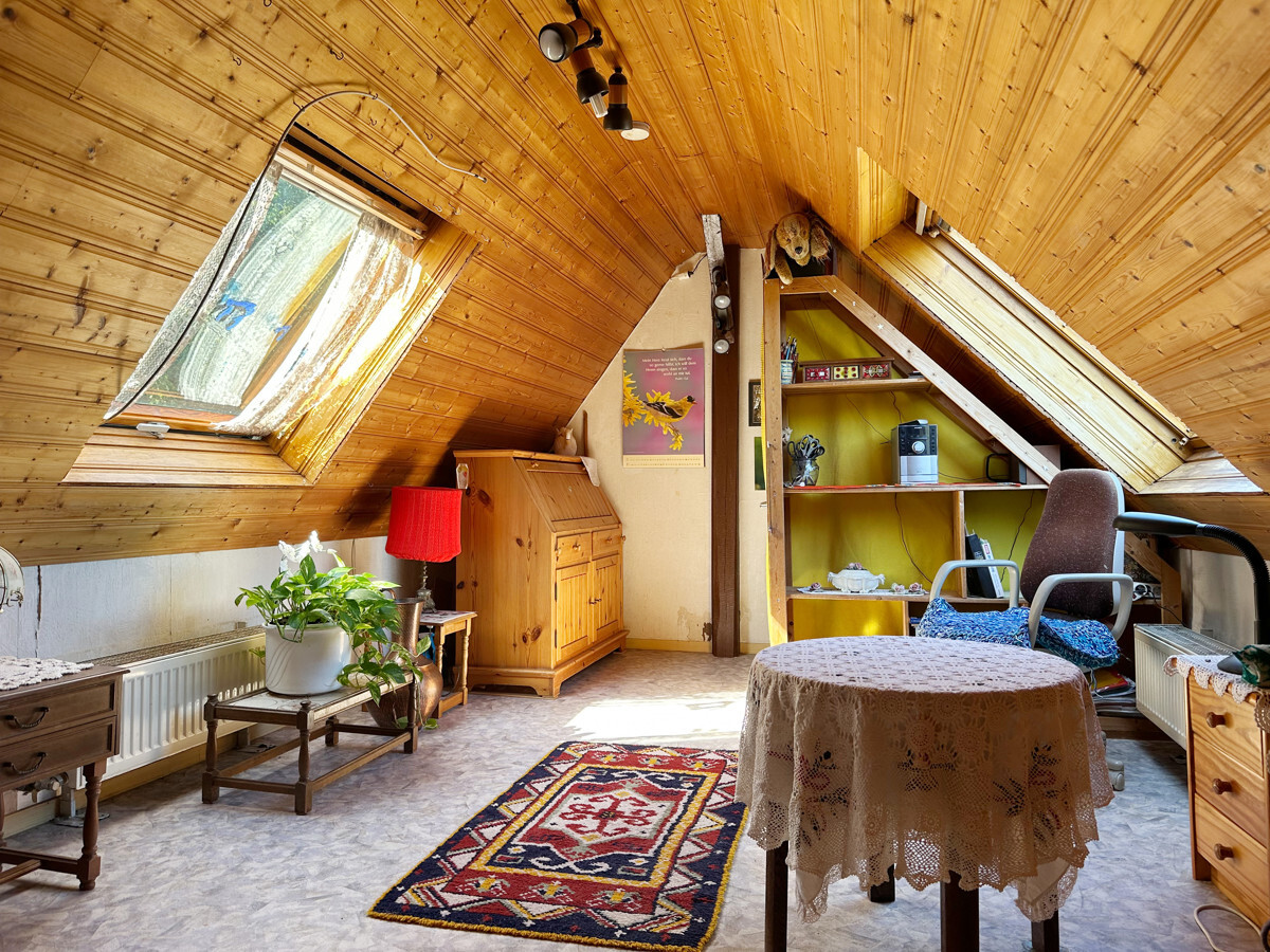 Einfamilienhaus mit Terrasse auf großem Grundstück in idyllischer Natur von Bad Dürkheim-Grethen