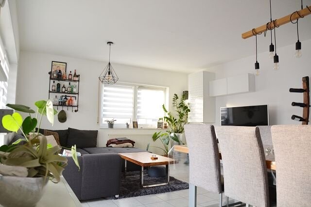 Helle Wohnung mit Balkon in Ruppertsberg mit Stellplatz