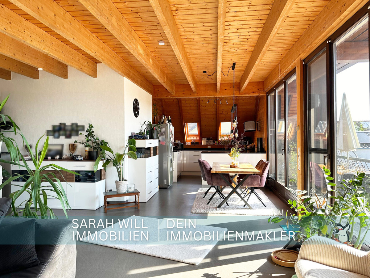 Maisonette-Wohnung mit Südbalkon, Dachterrasse u. Stellplätzen in Haßloch