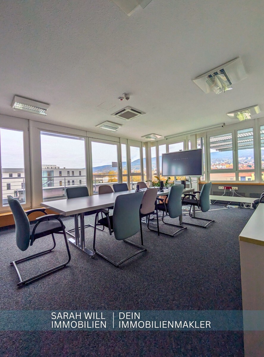 **Vermietet** Büro/Praxis/Kanzlei mit Aufzug und bester Aussicht & guter Infrastruktur