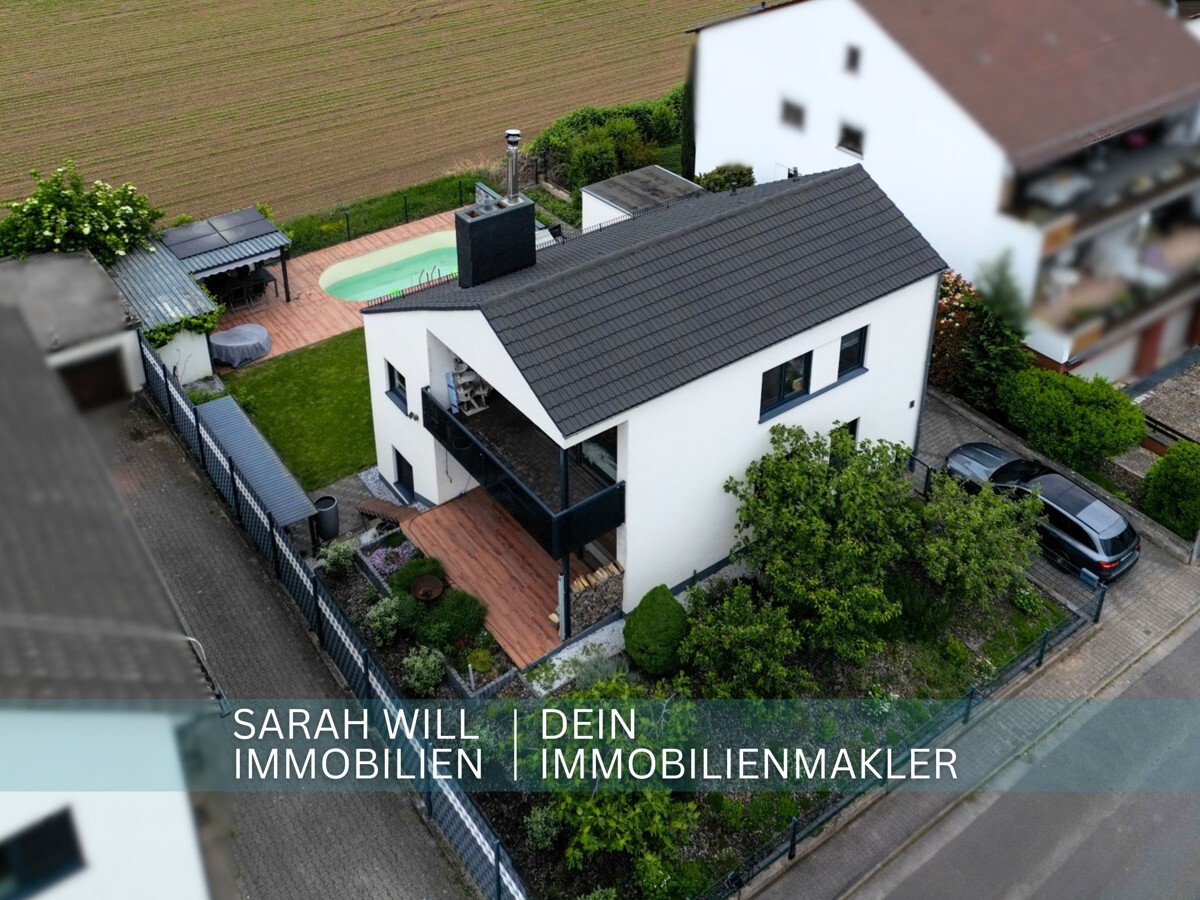 Kernsaniertes Familienhaus mit Pool, Sauna & guter Autobahnanbindung in Heßheim