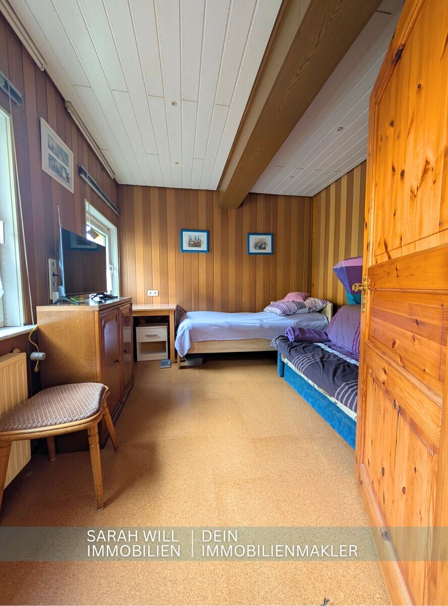 Doppelhaushälfte mit großer Terrasse & Doppelgarage in zentrumsnaher Lage in Neustadt