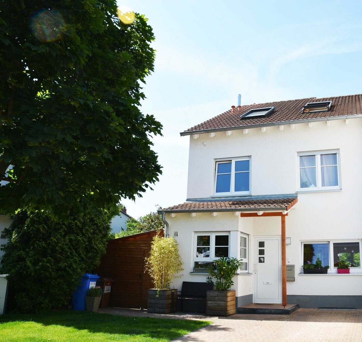 Einzugsbereites Reihenendhaus mit Garten und Terrasse in ruhiger Spielstraße von Neustadt