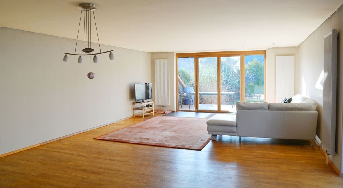 Kernsaniertes Einfamilienhaus mit Anbau, Garten und Garage in Top Lage von Haßloch