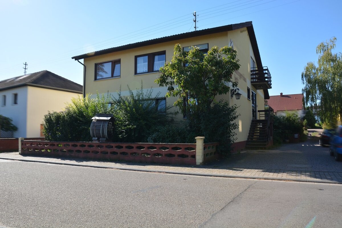 Gepflegtes Einfamilienhaus mit viel Potenzial in Feldrandlage Ruppertsberg