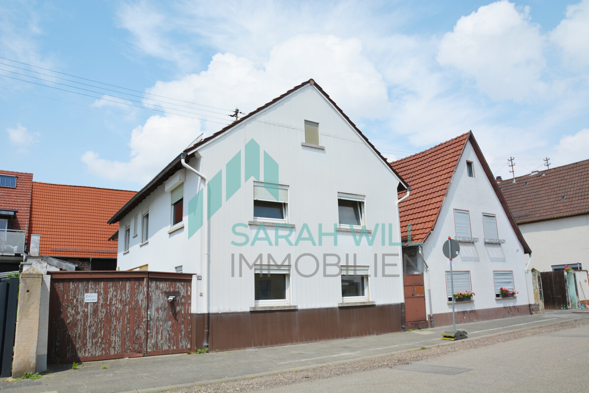 Ein- bis Zweifamilienhaus mit Scheune in zentraler Lage von Böhl-Iggelheim