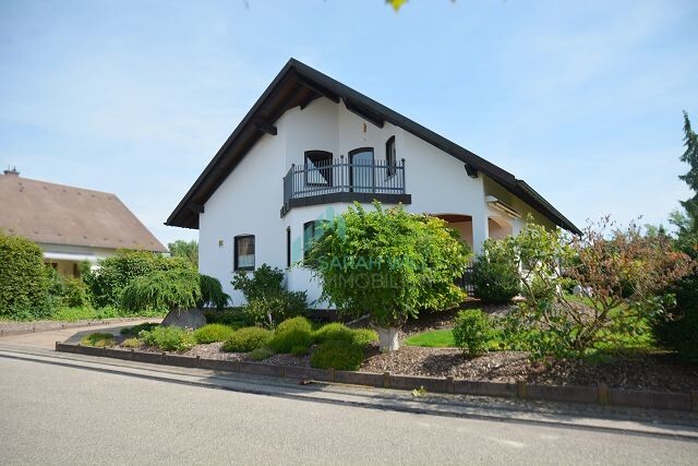 Traumhaftes Einfamilienhaus mit Garten und Doppelgarage in ruhiger Lage Nähe Kandel