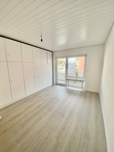 Schlafzimmer mit Einbauschrank