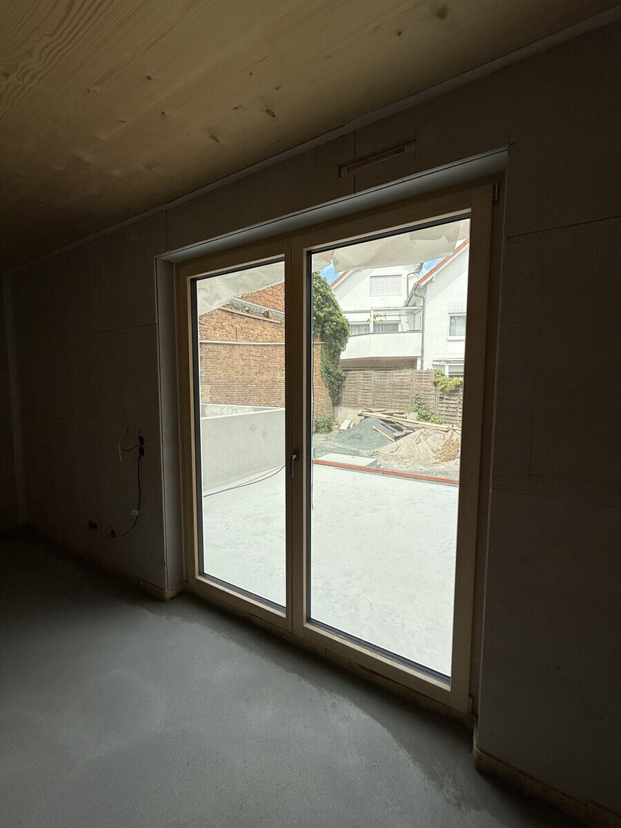 Blick auf die große Terrasse