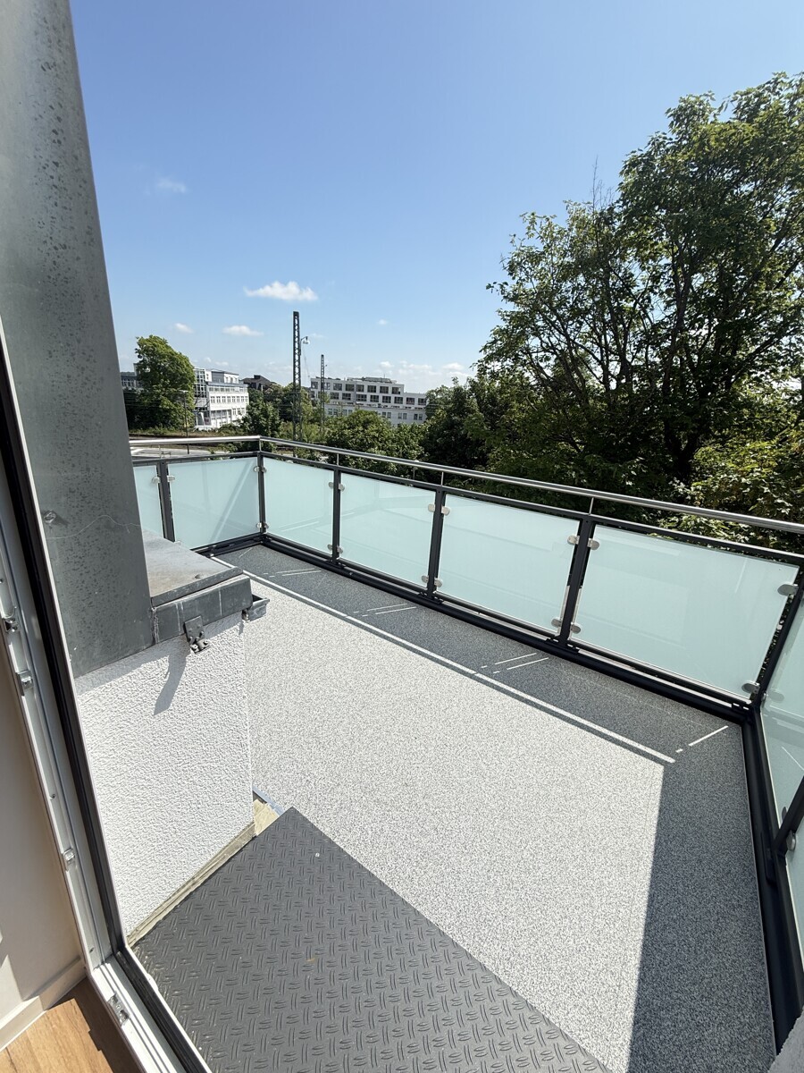 Balkon vom Schlafzimmer/ Büro