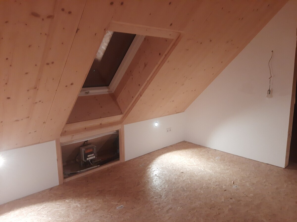 DG Empore (Parkett wird noch gelegt)