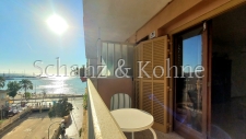 Balkon mit seitlichem Meerblick