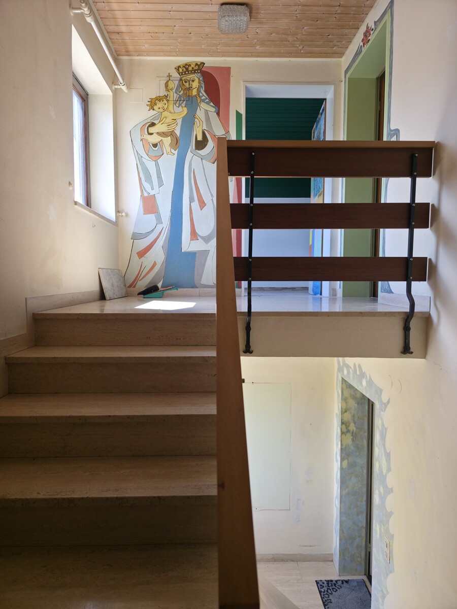 Treppenhaus ins Dachgeschoss