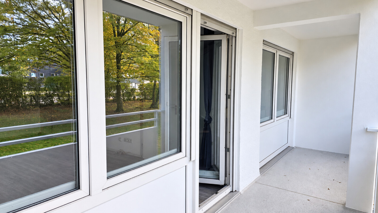 Balkon vor Wohnzimmer