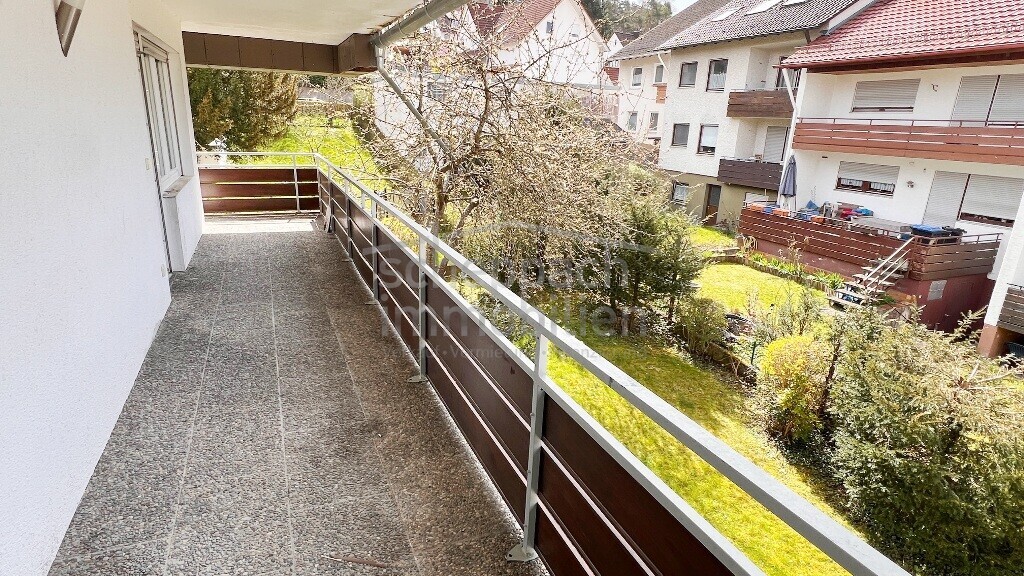 8 Balkon