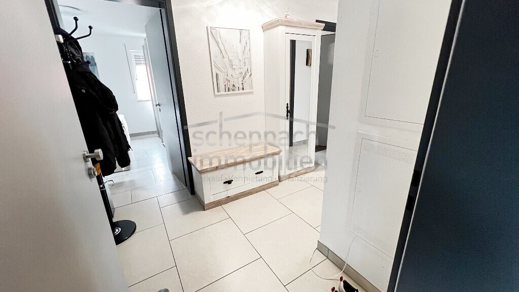 7 Wohnungsflur