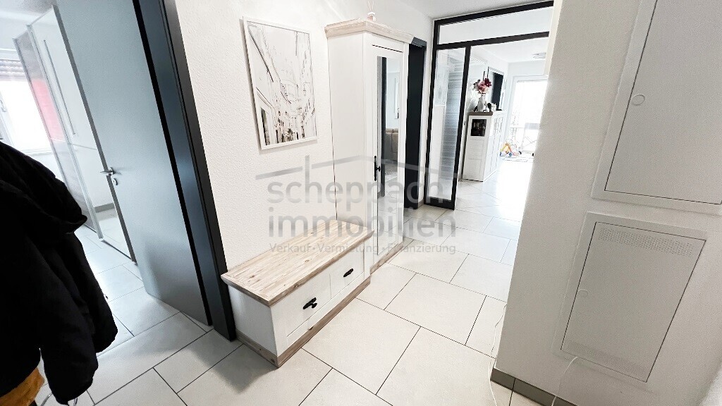 8 Wohnungsflur