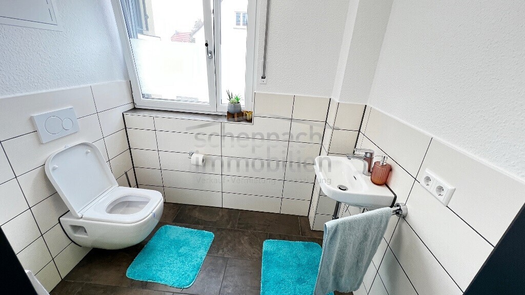 24 Gäste-WC