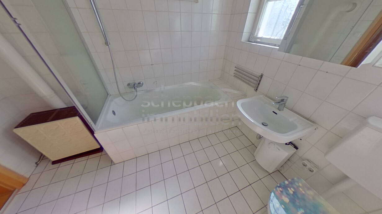 25 EG Badezimmer